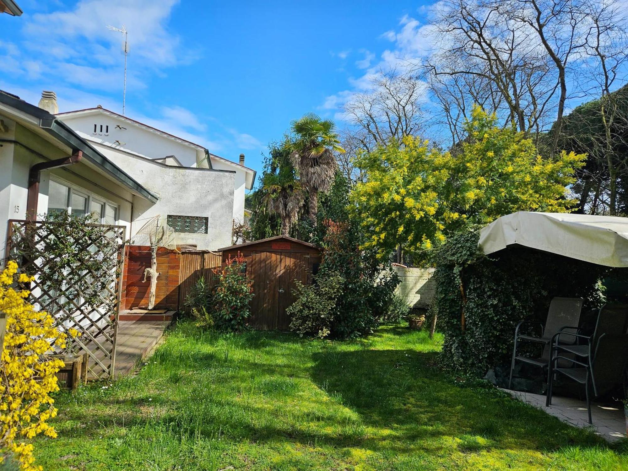 Вилла Charming House In Marina Di Ravenna With Fenced Garden Экстерьер фото